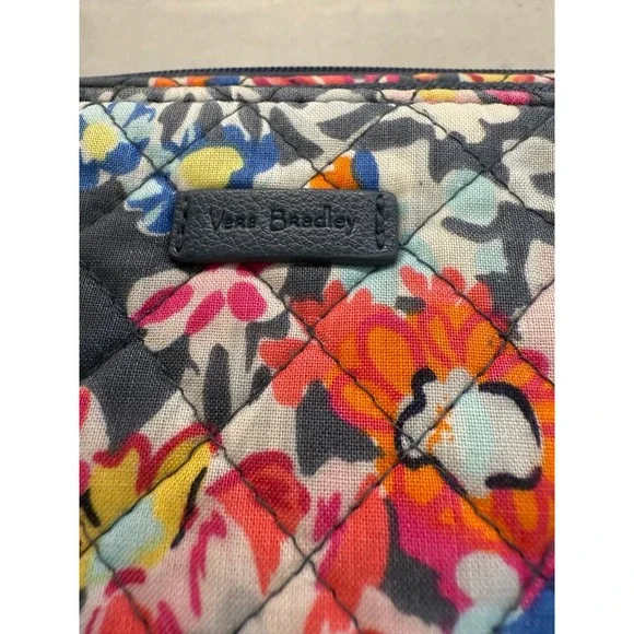 Vera Bradley RFID Audrey wallet‎ - Picture 2 of 9